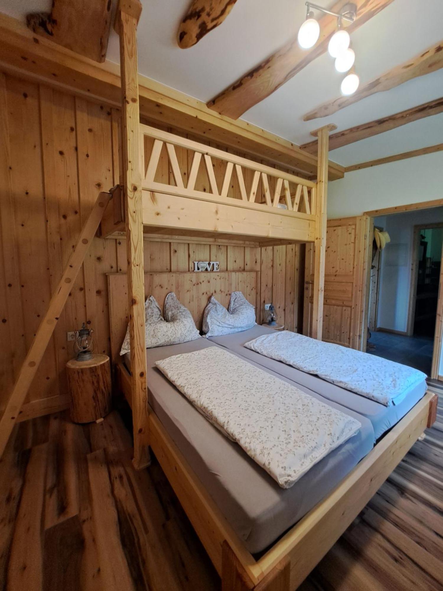 Erlebnisbauernhof Gutschi Ranch Kamp Kamer foto